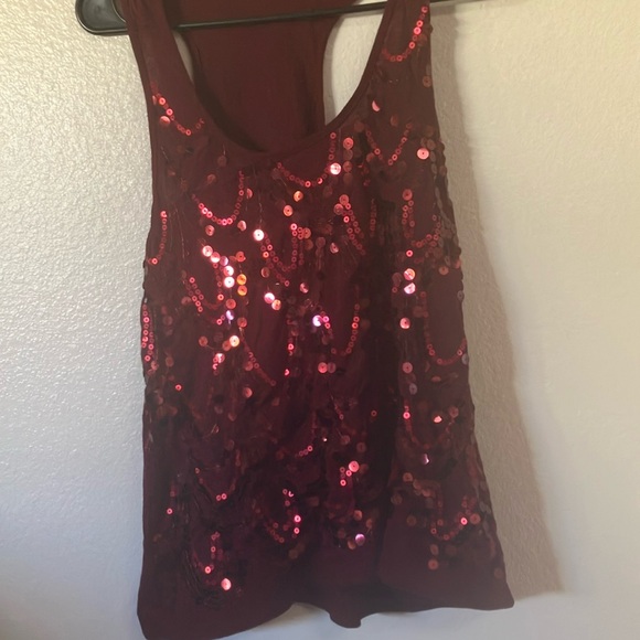 Almost famous sequin front top large - Picture 1 of 4